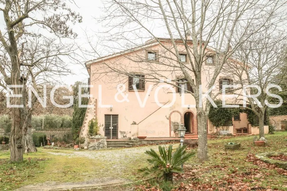 Villa For Sale - 01100 Viterbo IT Image 1